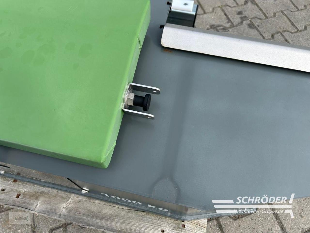 Frontgewicht des Typs Bressel & Lade FRONTGEWICHT FHG 1000 SF (G35) | NEU, Gebrauchtmaschine in Wildeshausen (Bild 10)